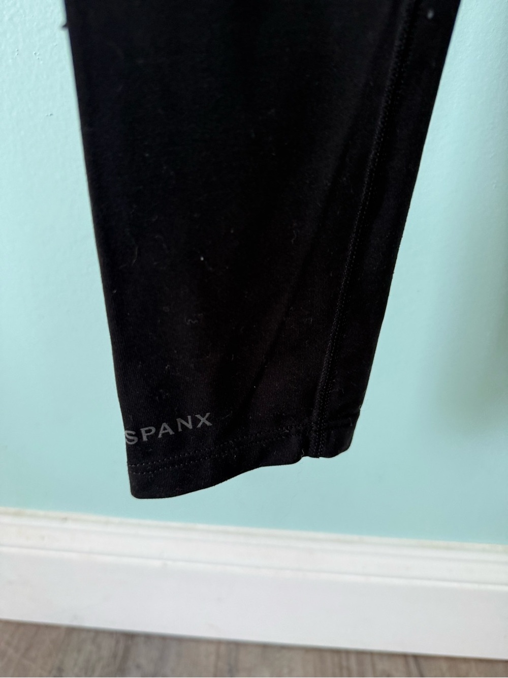 Spanx High-Waisted Shape Wear Black Leggings Size Medium - Picture 6 of 9
